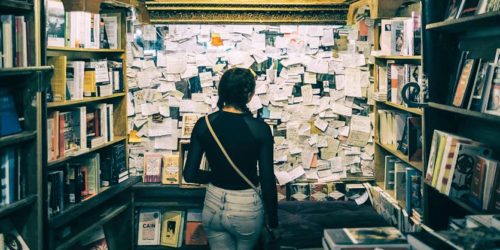 Student looking at notes | free readability test