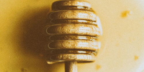 Wooden honey drizzler | Readable, free readability test, glue words lazy words checker