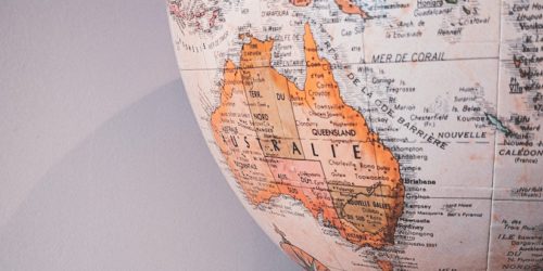 Image of a globe, linguistic diversity, Readability